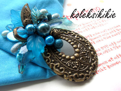 Koleksi_kikie's profile picture. ☀ Bros Koleksi Kikie
☀ Kalung Koleksi Kikie
☀ Bahan Bros
☀ Bahan Kalung [ bunga cllay, charm, batu alam,glas beads, aneka mutiara, dll ]
☀ Bahan Meronce