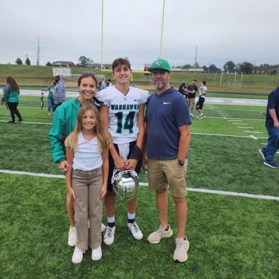 Great Crossing High School | Class of 2027 | 4.0 Gpa | Football:Qb #14| Basketball:Pf | Height:6’2 weight:165 | Faith ✝️| Instagram: sampenn_14|