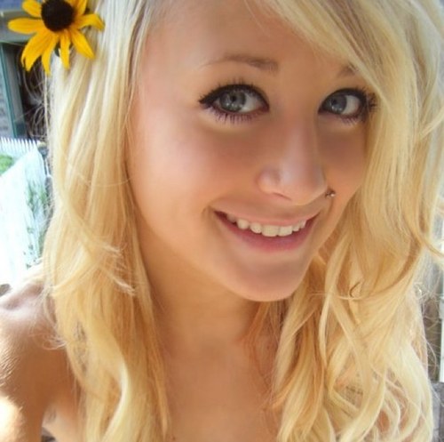 AllieGlittery's profile picture. What was I thinking? I don't know; I was good on my own...