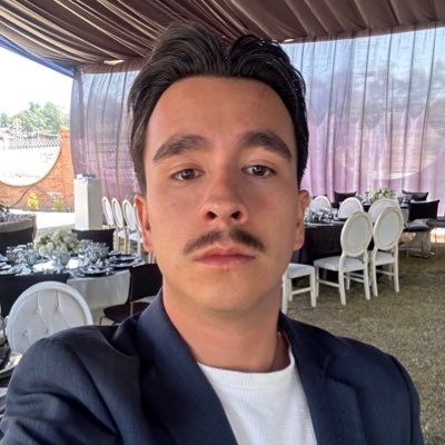 jolivol's profile picture. súper cool y buen chico ✌🏻✨