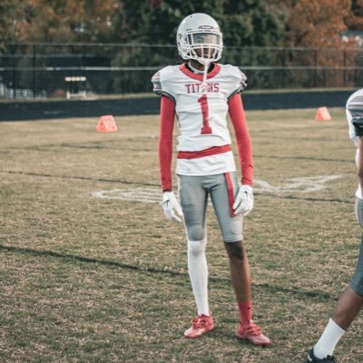 6’2 150 | Class of ‘27, CB/WR | Albert Einstein HS | 3.0 GPA | Multi-sport athlete |