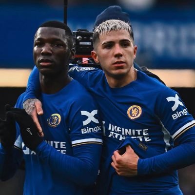 Izzy6331's profile picture. 