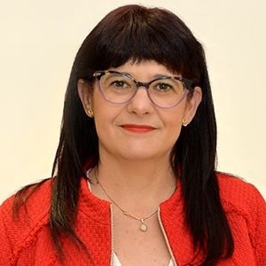 Creo en la gran capacidad de superación del ser humano y de la sociedad. Psicóloga. Feminista.  Concejal del PSOE en el Ayuntamiento de Valdemoro