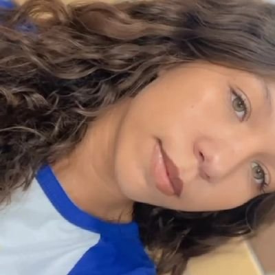 karen_valcacer's profile picture. 