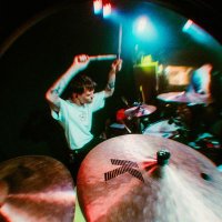 Tom (@tomhitsdrums) 's Twitter Profile Photo Tom (@tomhitsdrums) 's Twitter Profile Photo