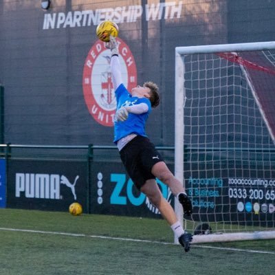 17 year old Goalkeeper, YouTube: https://t.co/8W0LVQy6zA