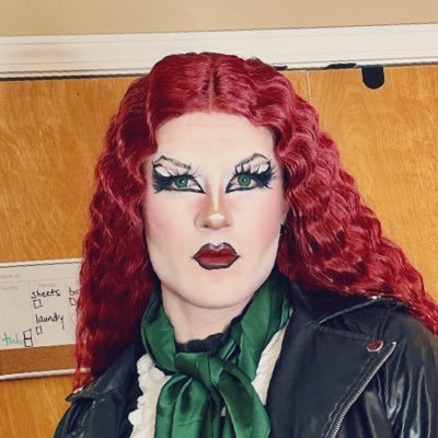 clowny drag queen in Indianapolis and member of the Haus of Morningstar