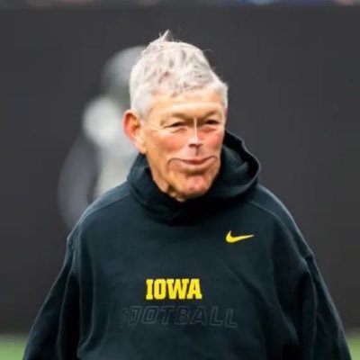 Lifetime Hawkeye and Zona-Crazed Superfan | Fifita Supporter | Iowa IS Tight End U | #BartArmy Veteran | Home of the 2023 Alamo Bowl Champions