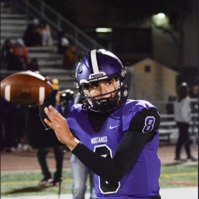 Rolling Meadows(7A) | C/O ‘25 | QB | 6’2 185 | 3.68 GPA | Basketball | Email: QJOHN2007@gmail.com