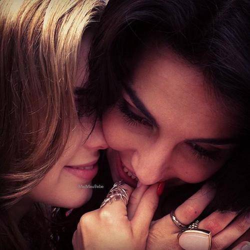 Talvez não agora, talvez não aqui, talvez você não me veja, mas vou te amar até o fim! Além do fim, do infinito! Mel Fronckowiak. (L) Since: 21/04/11