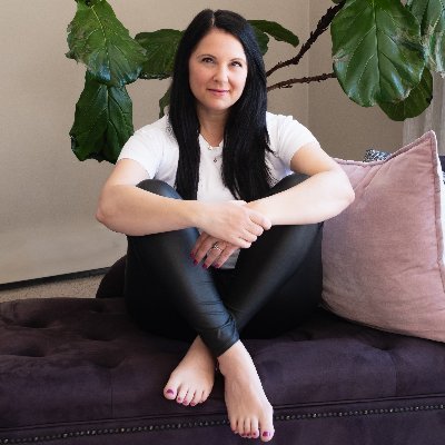 Writer, educator and trauma survivor writing stories to help us heal | #occupationaltherapy, #psychotherapy and #writing saved my life | #PTSD #neurodivergent