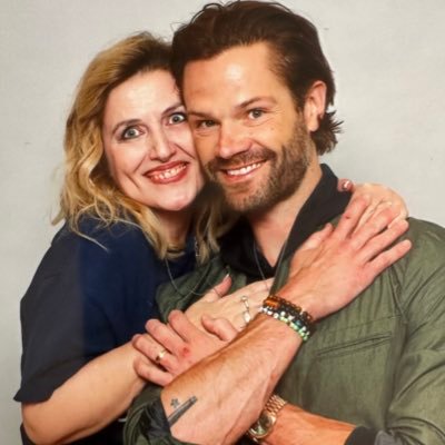Woman, mom, translator with many passions: books, music, movies, proud member of the SPN-family, Walker, haters or bullying shippers are blocked