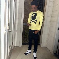 🦍 (@callmedee4) Twitter profile photo