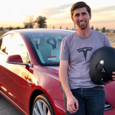 Executive Editor at @IGN by day. Host of RIDE THE LIGHTNING: @Tesla Unofficial Podcast at night  I am a dedicated staff member working closely with Mr Musk.