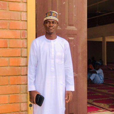 | AA/O+ 🙋‍♂️ | Gbagyi from Paiko 💯 | IBBUL Alumnus👨‍🎓 | BSc. Computer Science♡ | MSc. Computer Science in View👨‍💻 | Ex-Pro Unitate 😎 |