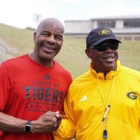 #12StopsToAtlanta (@gramfanatics) 's Twitter Profile