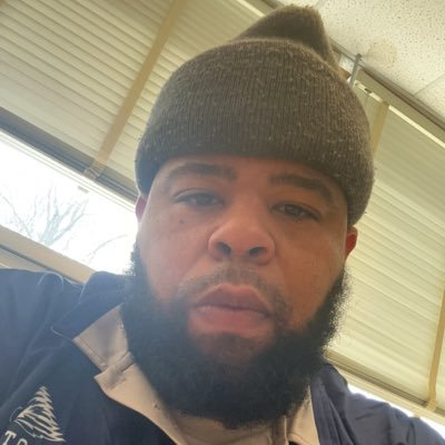 Asst Football Coach @hawksfootball10 ||Central NJ||#vulturegang🦅 ||🇵🇷||EHS’09||ASA’18