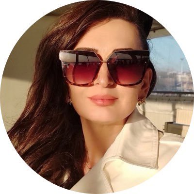 Tuba_Bayraktar's profile picture. This is me... The Woman… The Myth… The Legend… ⚖️