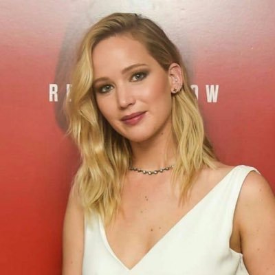 Hunger Games / Jennifer Lawrence Fan. Posting updates on Jennifer and her upcoming projects! // 22, Female, Straight.
