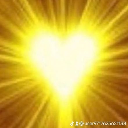 juliecasey199's profile picture. 