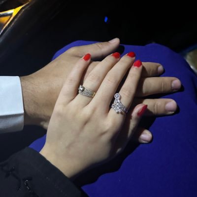 xccrie's profile picture. 