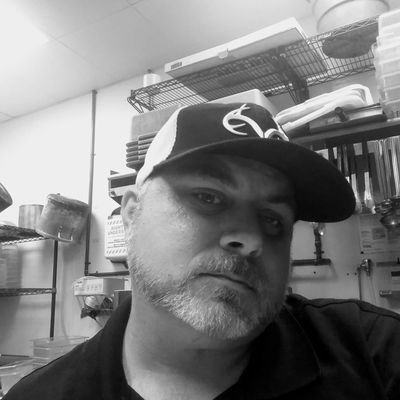 biggernottaller's profile picture. 
