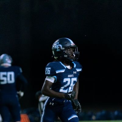 Varsity Saftey | 6ft lbs 170 | #2026TDHS|415 deadlift |9'10 broad jump |4.6 40 yr Dash |Email: dabeastaj08@gmail.com