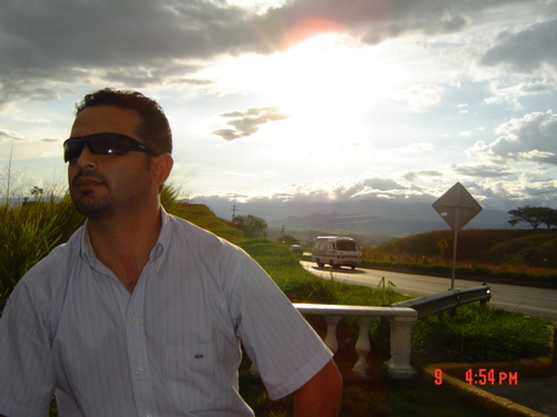 Associated Professor of the Caldas University and National University of Colombia.