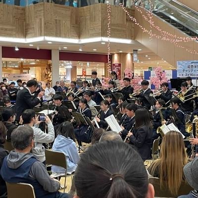 玉野市の中学校吹奏楽部を地域移行させる目的で活動をスタートさせました。玉野市全域からの参加を募集しています。
これからもどんどん活動を広げていきたいと思っていますので、応援よろしくお願いします☺️