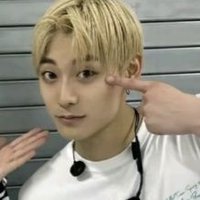 a. (@a0018238411353) 's Twitter Profile