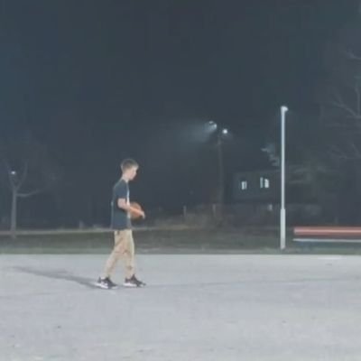 platio_kvinsi_'s profile picture. Keep your face always toward the sunshine, and shadows will fall behind you.
YNWA🔴🦅  HALA MADRID! ⚪⚪