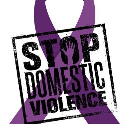 ttweeettweeet's profile picture. She wear yellow and every other girl do too much but she is mellow.