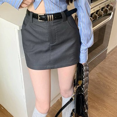 rina2085480's profile picture. 