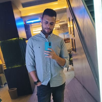 intern doctor at KFS university hospital.. 🏓💊💉.. just be yourself
DaDa❤️💜