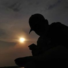 aidilfakhir's profile picture. "study now and be proud later"