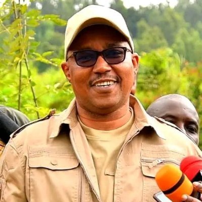 Civil Engineer,Meru County Political Analyst,Incoming politician, Arsenal and Radio 47 Funatic,Igembe Central Sub-County Engineer
@AmosJR
@hondankiili
#icc