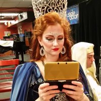 Kelli ♫ The Opera Geek ♫(@TheOperaGeek) 's Twitter Profile Photo