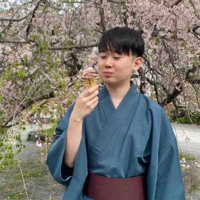 囲碁棋士です。関西棋院所属。