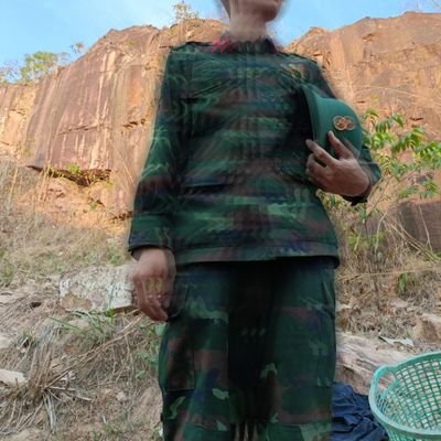 Chú bộ đội 🌻
(An Biên, Kiên Giang)
làm việc( bến cát bình dương)