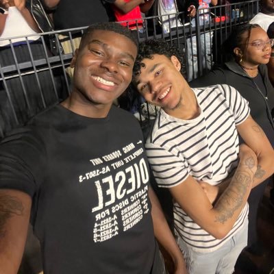 SUBSCRIBE TO OUR ONLYFANS https://t.co/gpbWzkOg1d | big 🍆 top & big 🍑 bottom