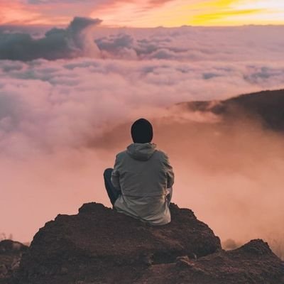 Be happy..So live a life you will remember
متدخلنيش في مواضيع اكبر من دماغي