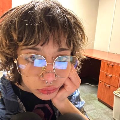 sudokuwarrior's profile picture. i am cringe but i am free