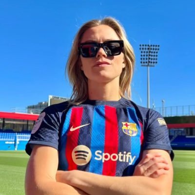 fyi notifications are off & this has turned into a shitpost acc | @fcbfemeni @arsenalwfc forever a defenders’ girl