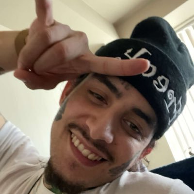 Twitch streamer ricosavage804 highlights and clips