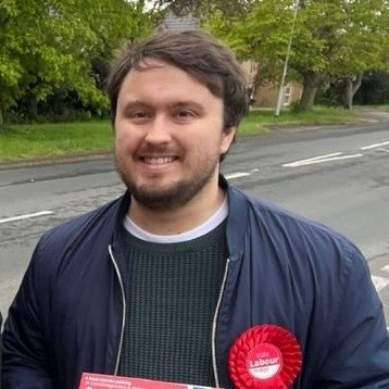 History Nerd 📖 Hockey Player 🏑PS5 Enthusiast 🎮 Previous Candidate for #Cottenham for #Labour 🌹
