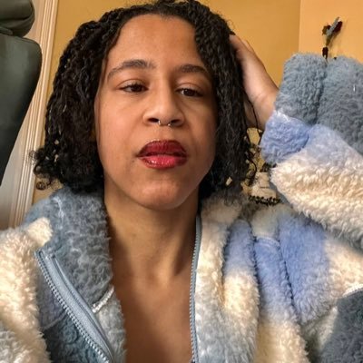 ⚢ 💗🧡🤍. film student/filmmaker. culture critic. womanist. chocoholic. real-life issa dee/rob brooks. she/her. ✍🏽: various publications.