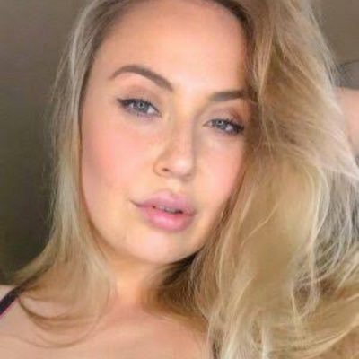 haha lol well I'm horny asf rn and trying to find some kinky stranger man to have some fun 😊 email dallasrose14400@gmail.com