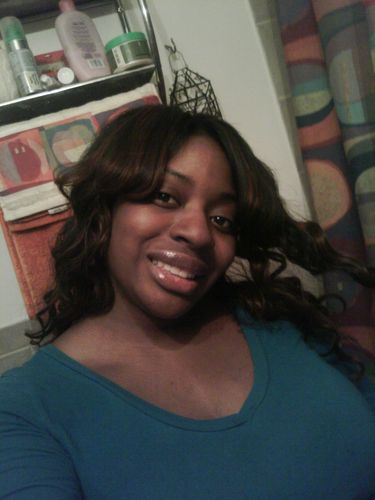 Mz_BonneAppetit's profile picture. loving life, forgetting the past, looking foward to the future