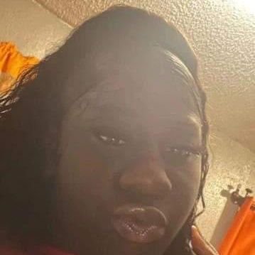 brazybrattnikaa's profile picture. 