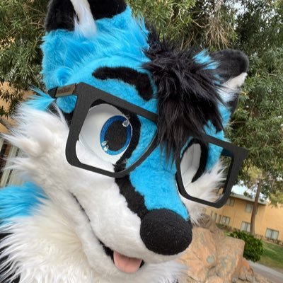 24 | 🔞 Minors DNI | DJ | Writer | Filmmaker | Prince of Foxes | Pansexual Daydream | Open Relationship | 💖@KabooAwoo💖 | Suit:@Slemm0n | AD:@JaredSoftpawzAD
